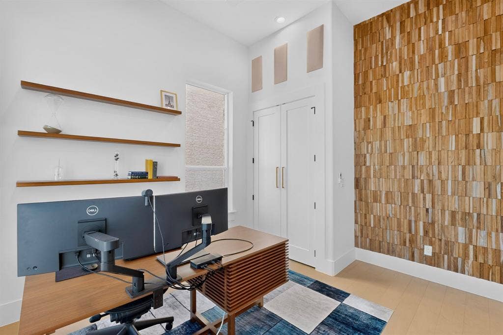 1908 Eddie Drive, Irving, TX 75062 Office, Custom Accent Wall