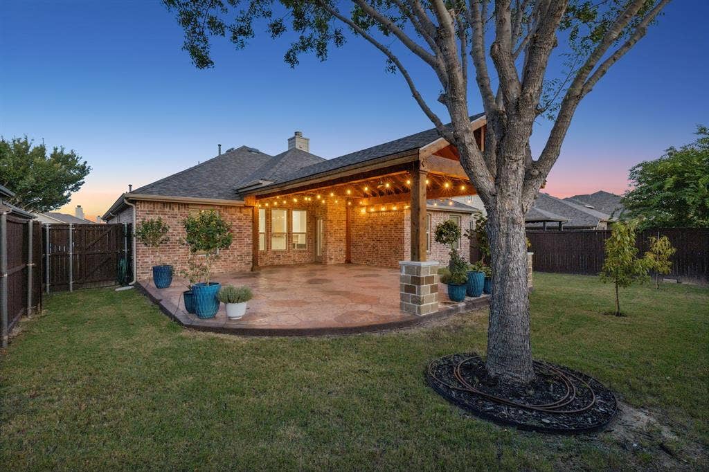 813 Park Place Lane, McKinney, TX 75071 813 Park Place Lane, McKinney, TX 75071