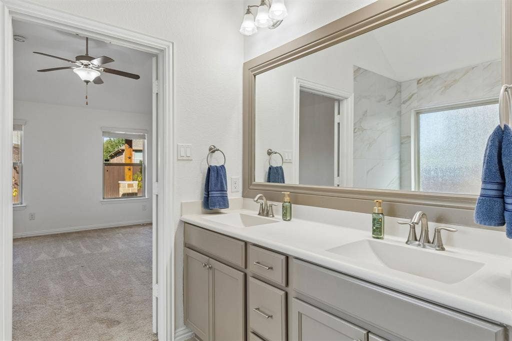 813 Park Place Lane, McKinney, TX 75071 813 Park Place Lane, McKinney, TX 75071