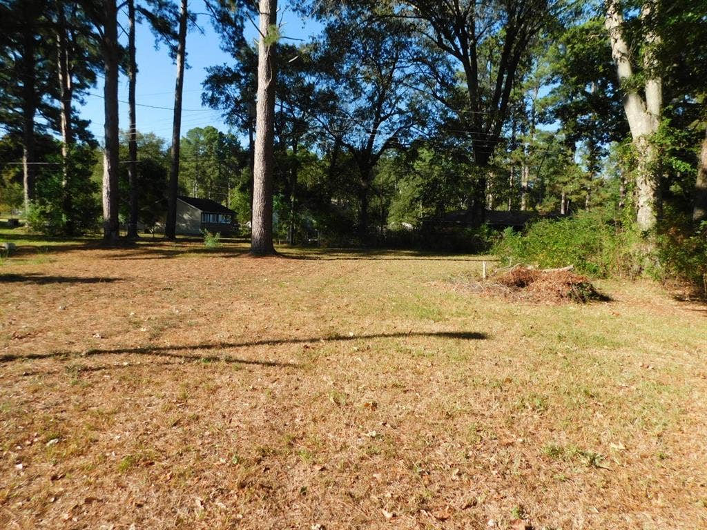 204 ELMWOOD Street, Springhill, LA 71075