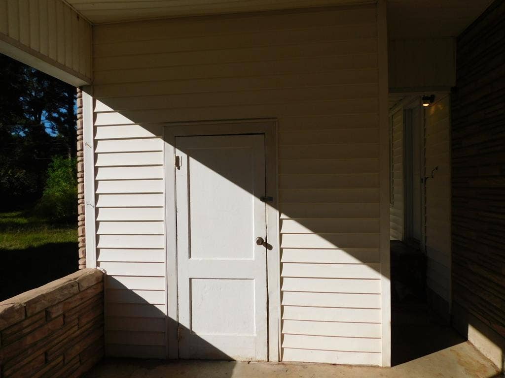 204 ELMWOOD Street, Springhill, LA 71075