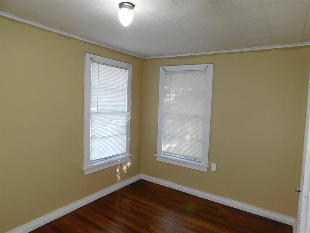 204 ELMWOOD Street, Springhill, LA 71075