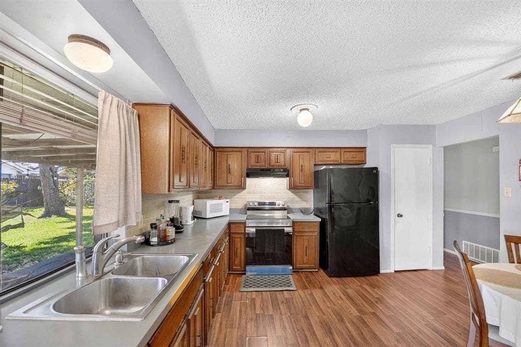 2010 Statler Drive, Carrollton, TX 75007