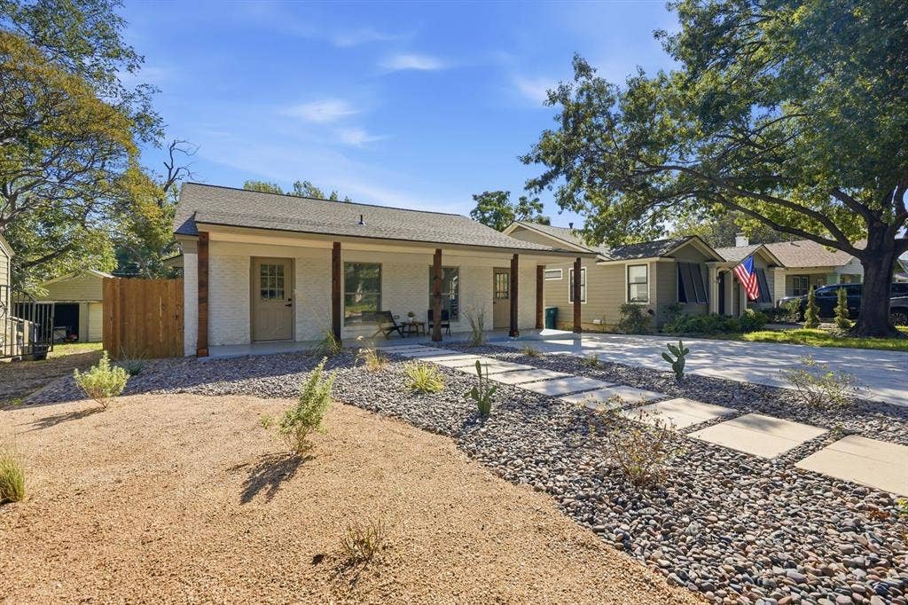 1717 Virginia Place, Fort Worth, TX 76107