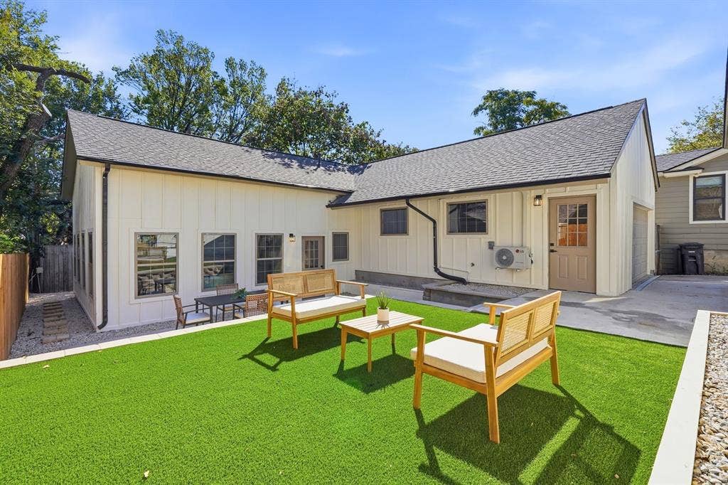 1717 Virginia Place, Fort Worth, TX 76107