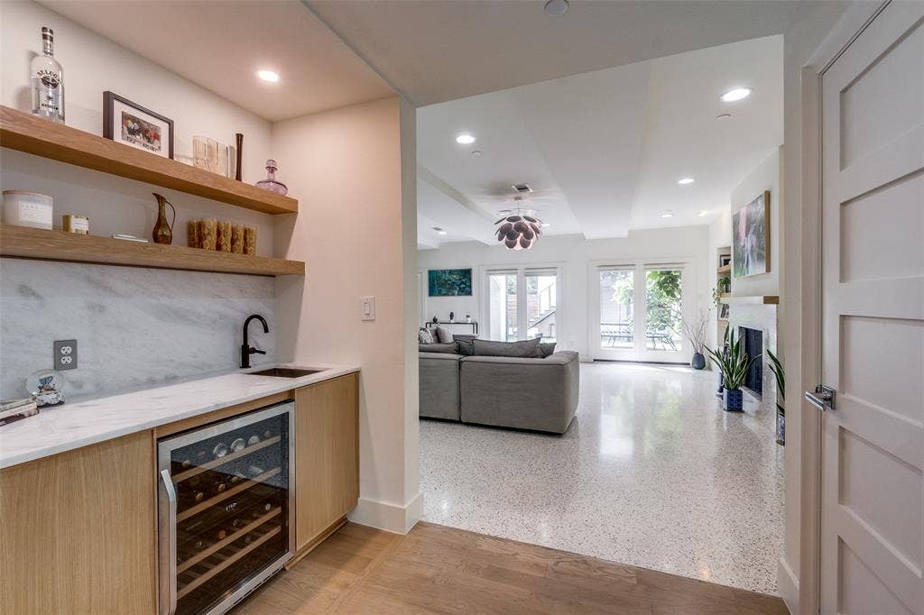 2829 Dyer Street, University Park, TX 75205