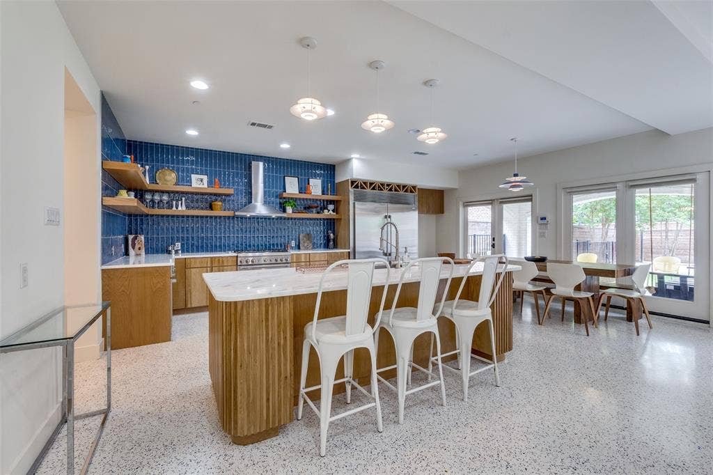 2829 Dyer Street, University Park, TX 75205