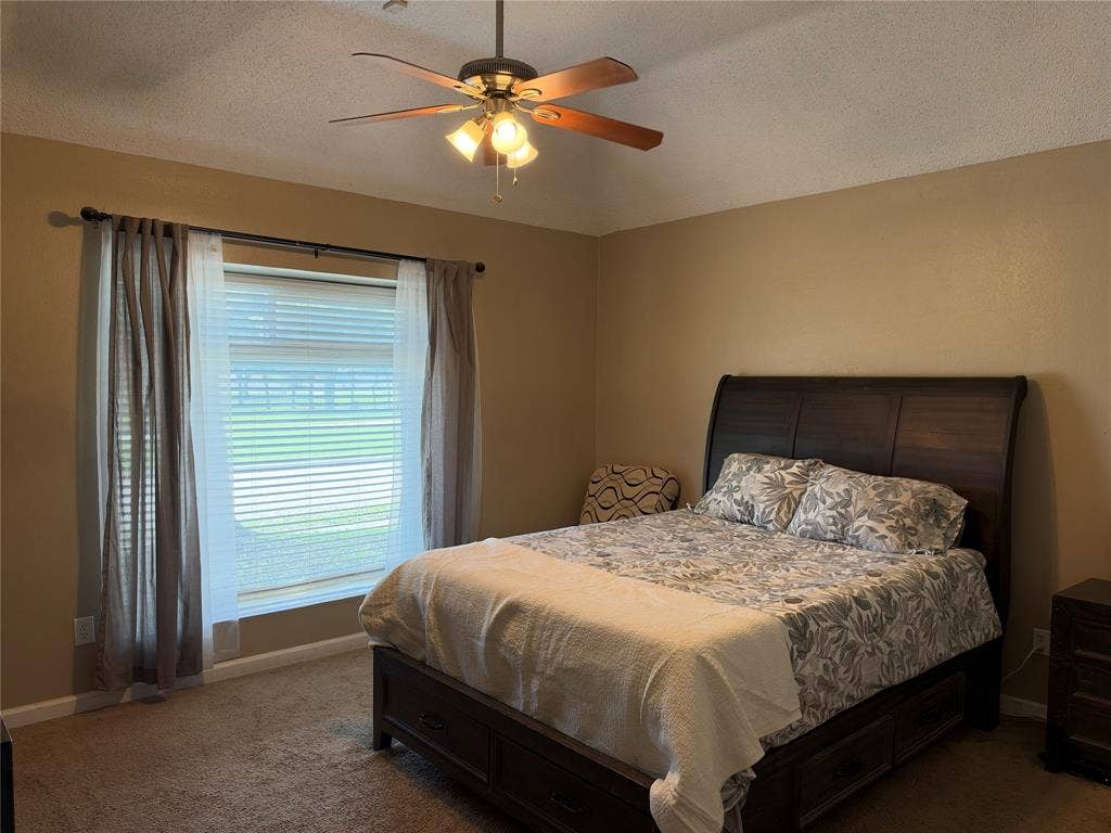 302 Pool Street, Cedar Hill, TX 75104 302 Pool Street, Cedar Hill, TX 75104