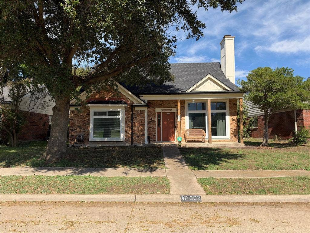 302 Pool Street, Cedar Hill, TX 75104 302 Pool Street, Cedar Hill, TX 75104