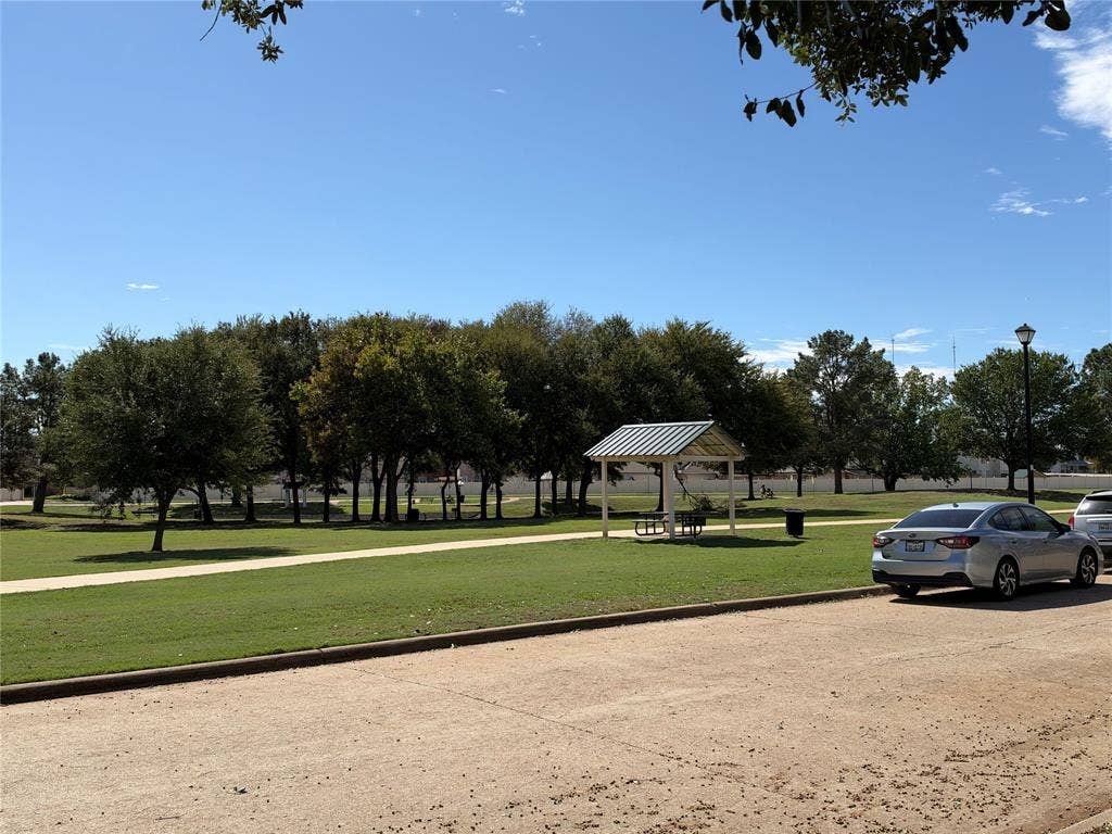 302 Pool Street, Cedar Hill, TX 75104 park located across the street