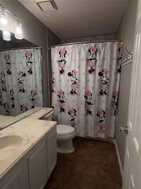302 Pool Street, Cedar Hill, TX 75104 upstairs bathroom