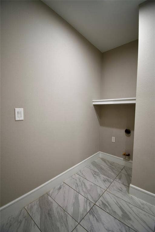 1015 Mitchell Road, Irving, TX 75060