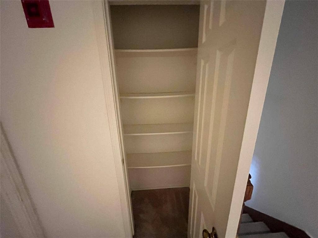 501 Arbor Creek Drive, #207, Euless, TX 76039