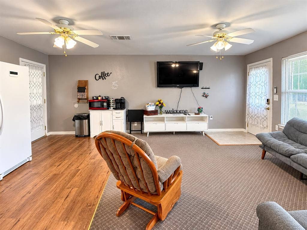 Guest Living