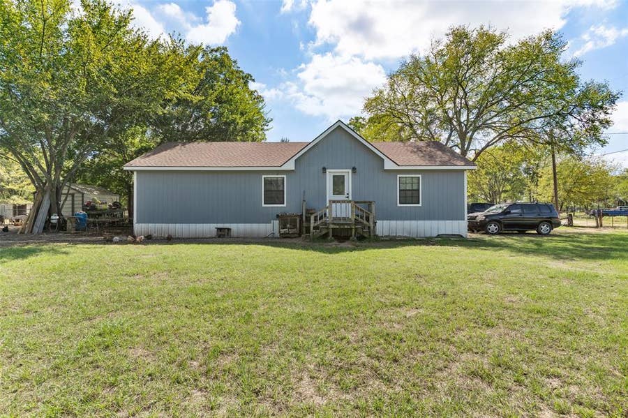 Property photo for 1219 Green Tree Acres Road, Kemp, TX