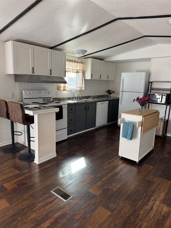 3520 Gerry Drive, Granbury, TX 76049 3520 Gerry Drive, Granbury, TX 76049