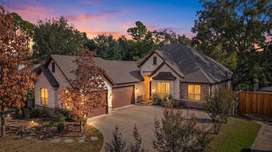 Property photo for 1407 S Houston Street, Kaufman, TX