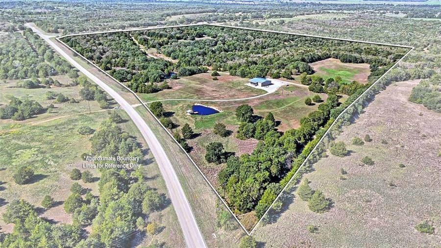 Property photo for 14742 Fm 677 N, Saint Jo, TX