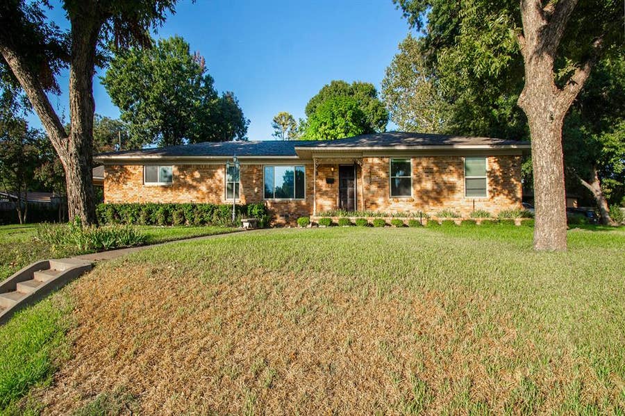 Property photo for 2706 S 5Th Street, Garland, TX