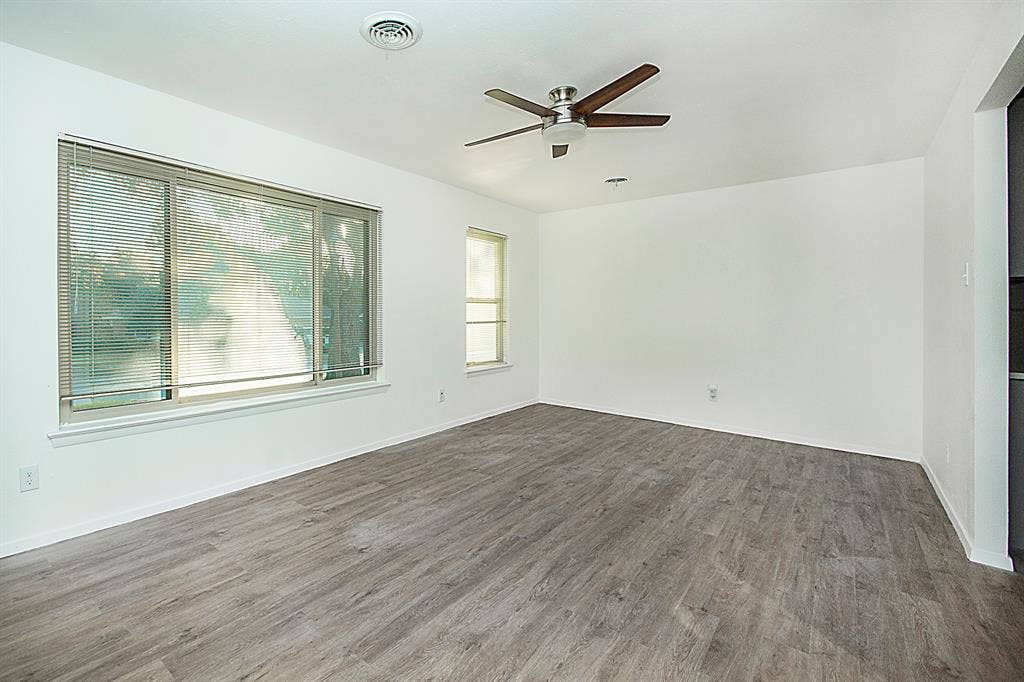2706 S 5Th Street, Garland, TX 75041 2706 S 5Th Street, Garland, TX 75041