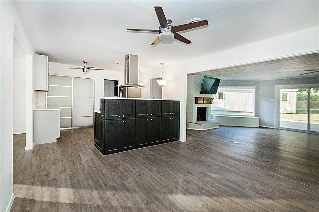 2706 S 5Th Street, Garland, TX 75041 2706 S 5Th Street, Garland, TX 75041