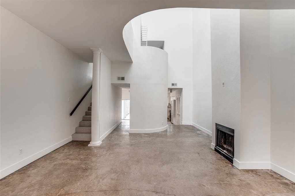 4135 Buena Vista Street, Dallas, TX 75204