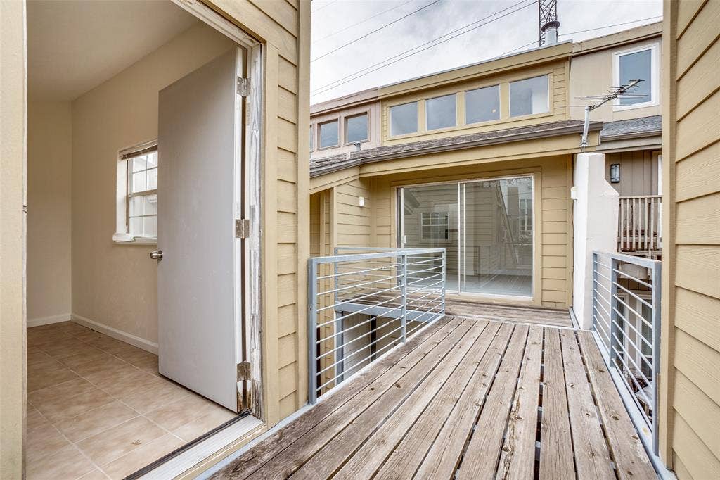 4135 Buena Vista Street, Dallas, TX 75204