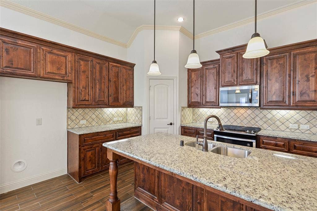 6817 Creek Ferry, McKinney, TX 75071 6817 Creek Ferry, McKinney, TX 75071