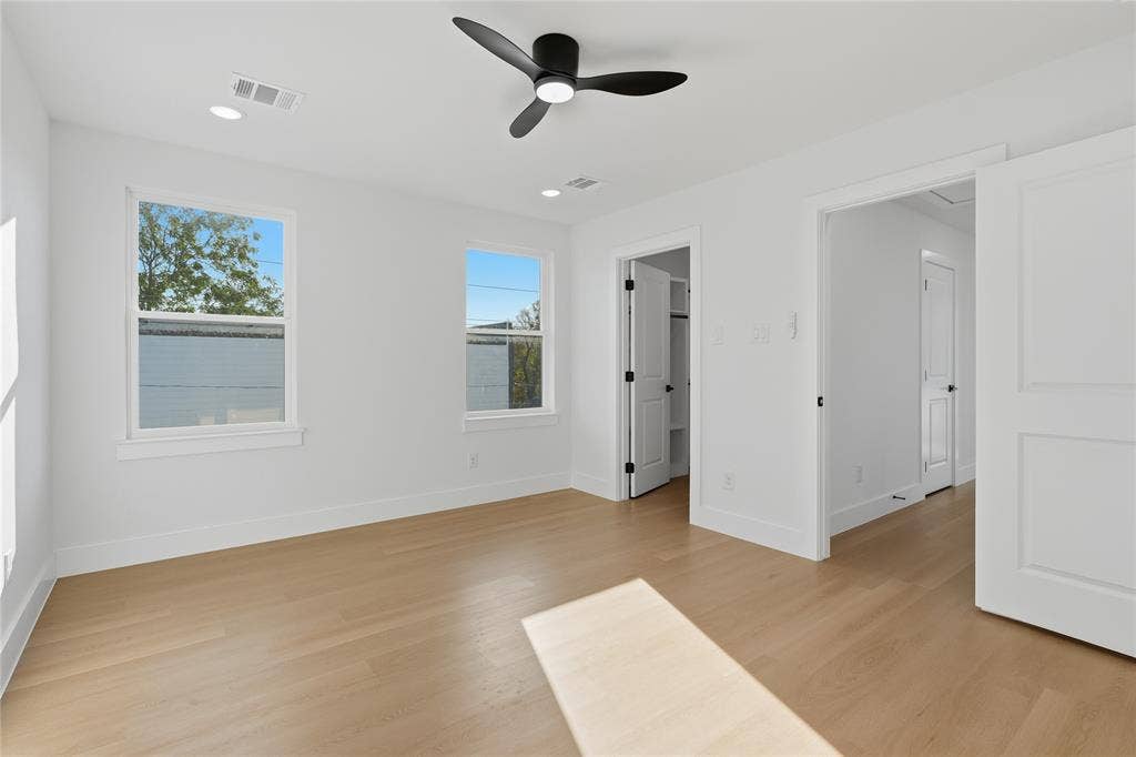 2400 Dyson Street, Dallas, TX 75215 2400 Dyson Street, Dallas, TX 75215