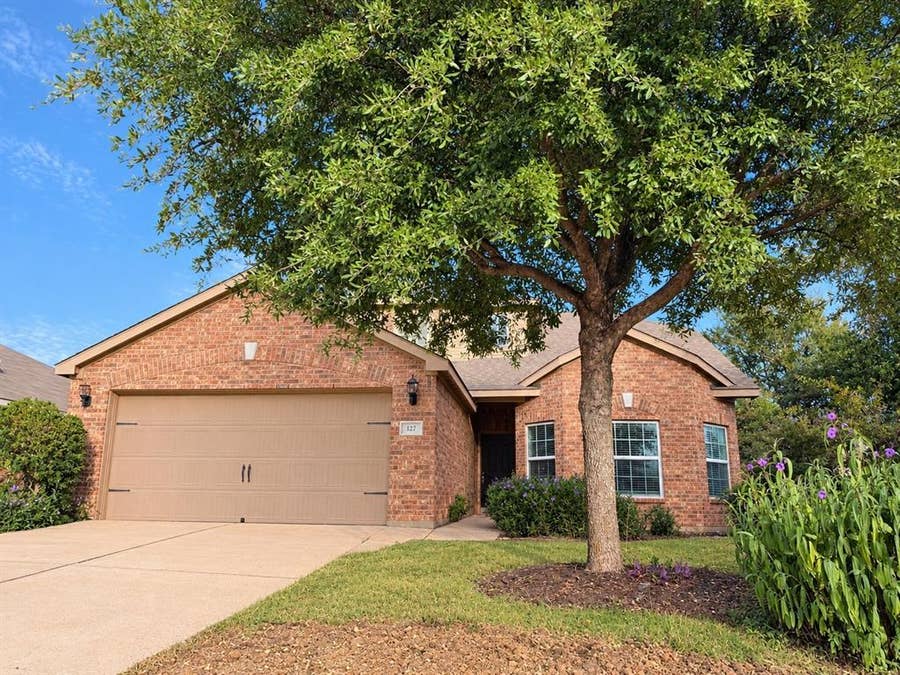 Property photo for 127 Mt Vernon Lane, Venus, TX