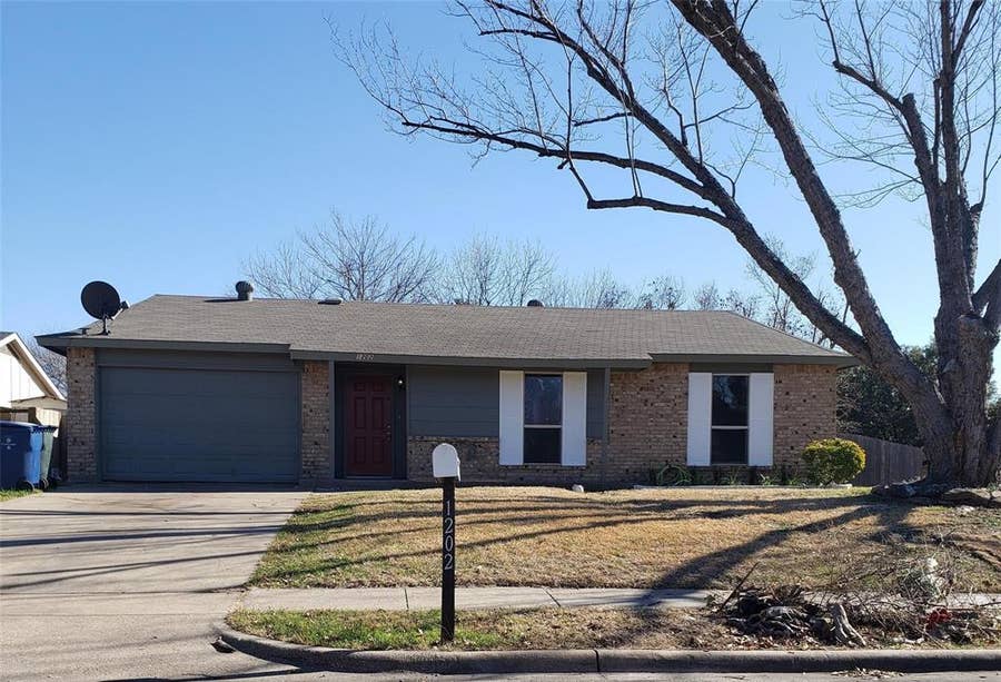 Property photo for 1202 Toyah Creek Lane, Garland, TX