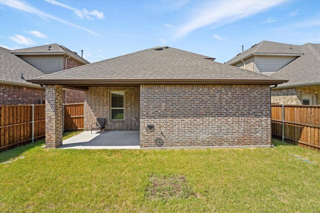 18117 Lakefront Court, Forney, TX 75126