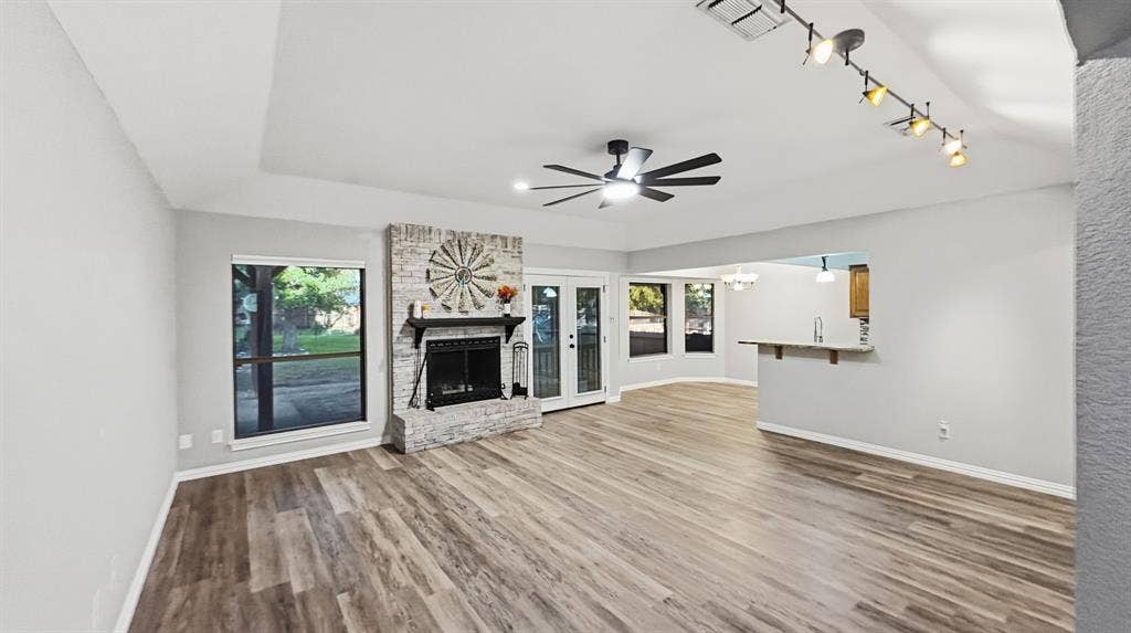 1903 W Spanish Oak Drive, Granbury, TX 76048 Living room view without virtual furniture