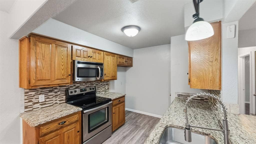 1903 W Spanish Oak Drive, Granbury, TX 76048 1903 W Spanish Oak Drive, Granbury, TX 76048