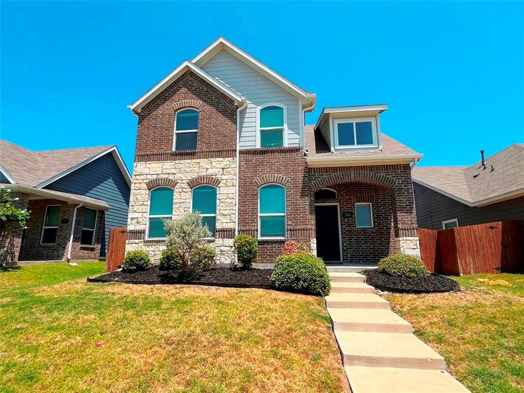 2990 Cedeno Drive, Heartland, TX 75126