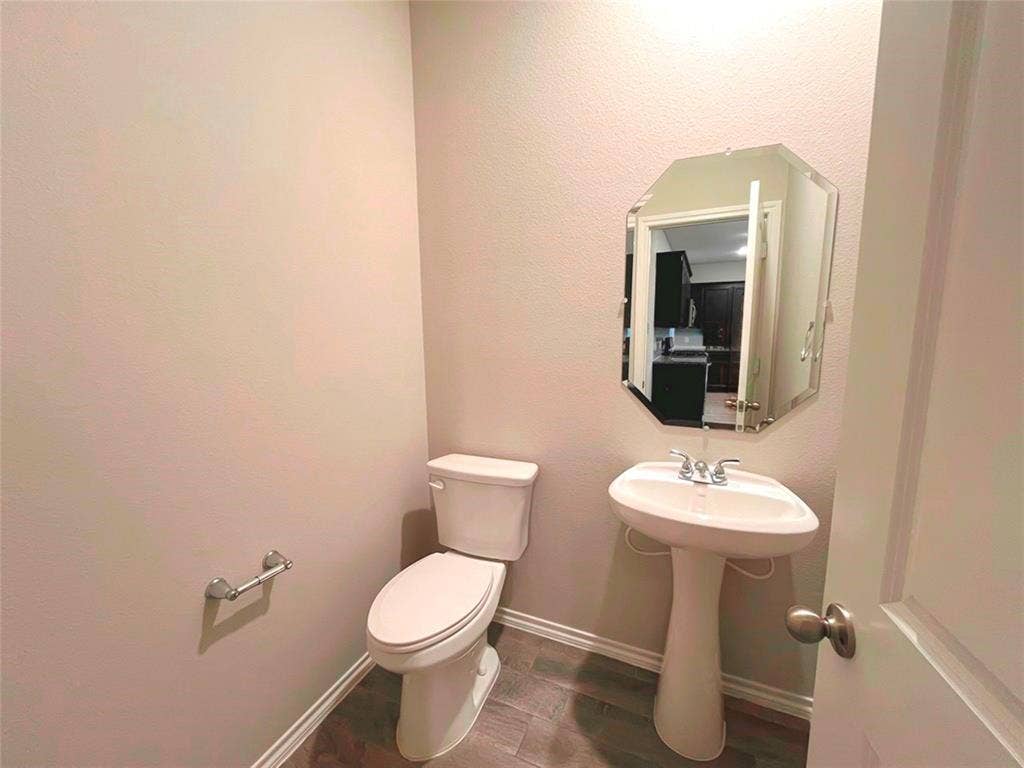 2990 Cedeno Drive, Heartland, TX 75126