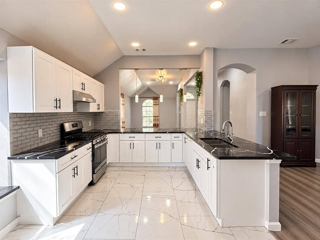 1906 Dartbrook Drive, Rowlett, TX 75089 1906 Dartbrook Drive, Rowlett, TX 75089