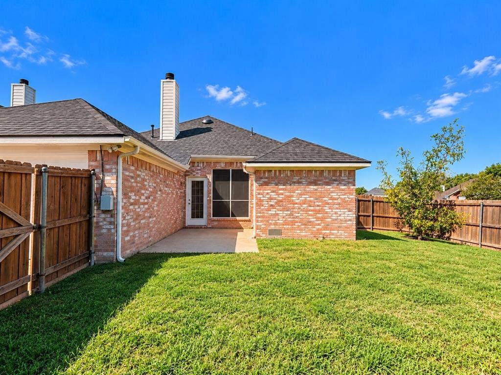 1906 Dartbrook Drive, Rowlett, TX 75089 1906 Dartbrook Drive, Rowlett, TX 75089