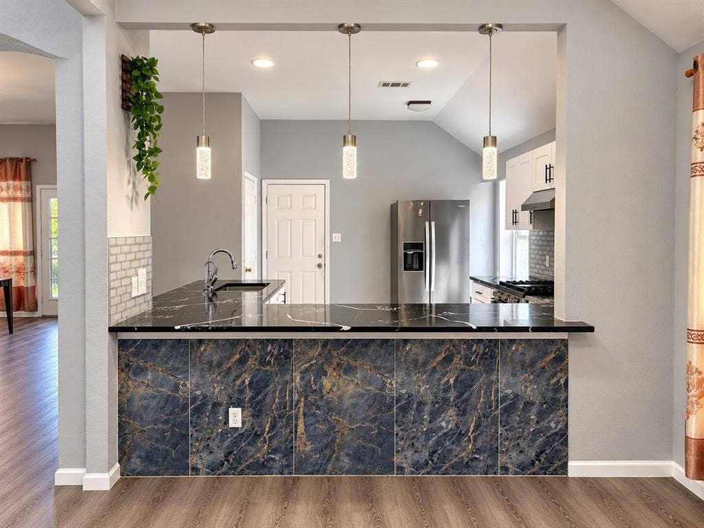 1906 Dartbrook Drive, Rowlett, TX 75089 1906 Dartbrook Drive, Rowlett, TX 75089