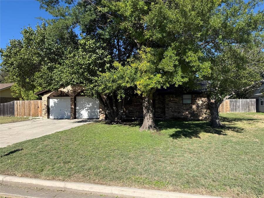 Property photo for 4606 9th Street, Brownwood, TX