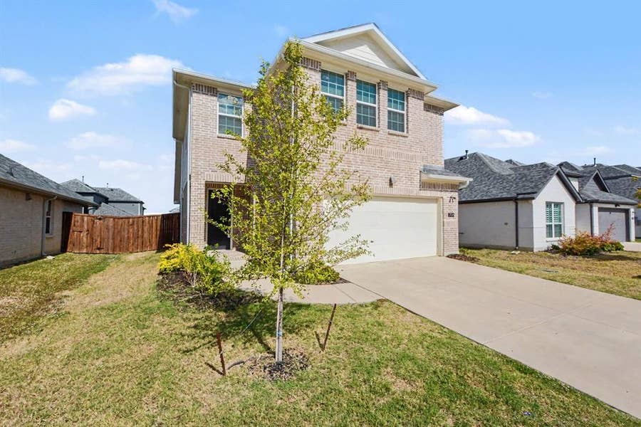 Property photo for 705 Rusty Spurs Place, Weston, TX