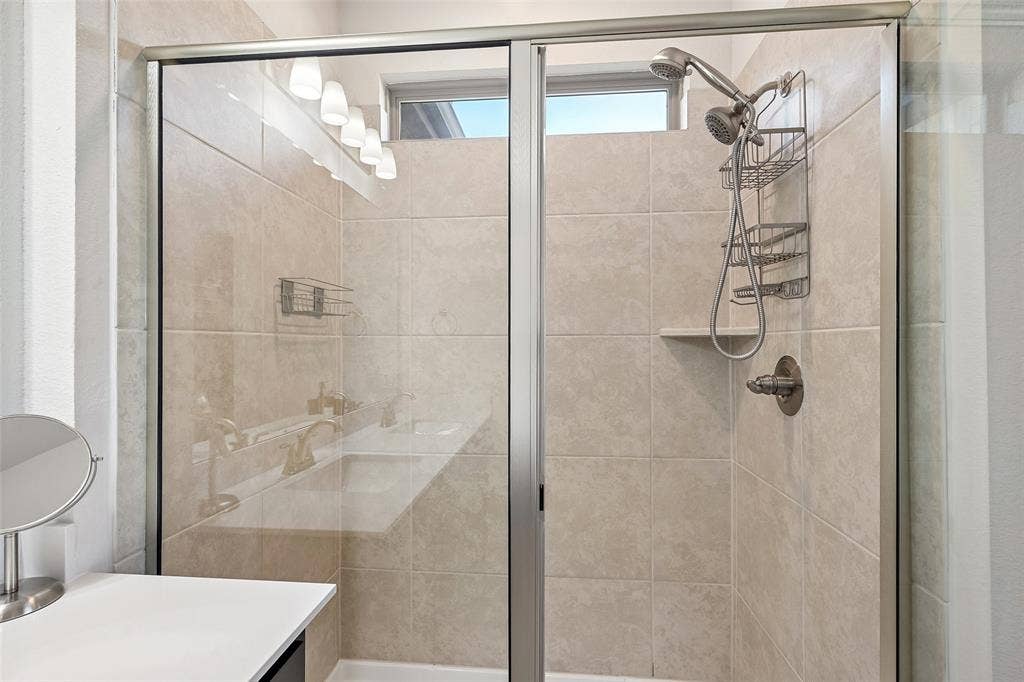 4036 Sparrow Trail, Melissa, TX 75454 Primary Bathroom