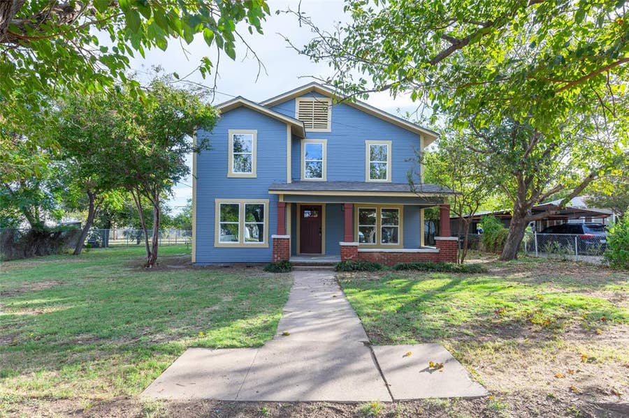 Property photo for 225 W 2ND Street, Baird, TX