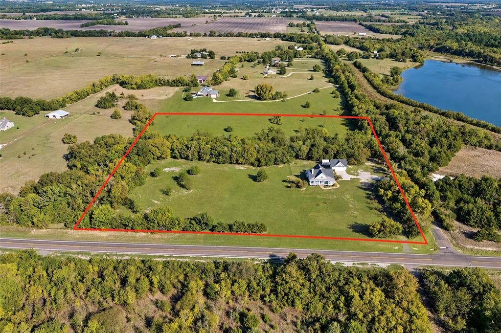 15411 County Road 482, Van Alstyne, TX 75495 15411 County Road 482, Van Alstyne, TX 75495