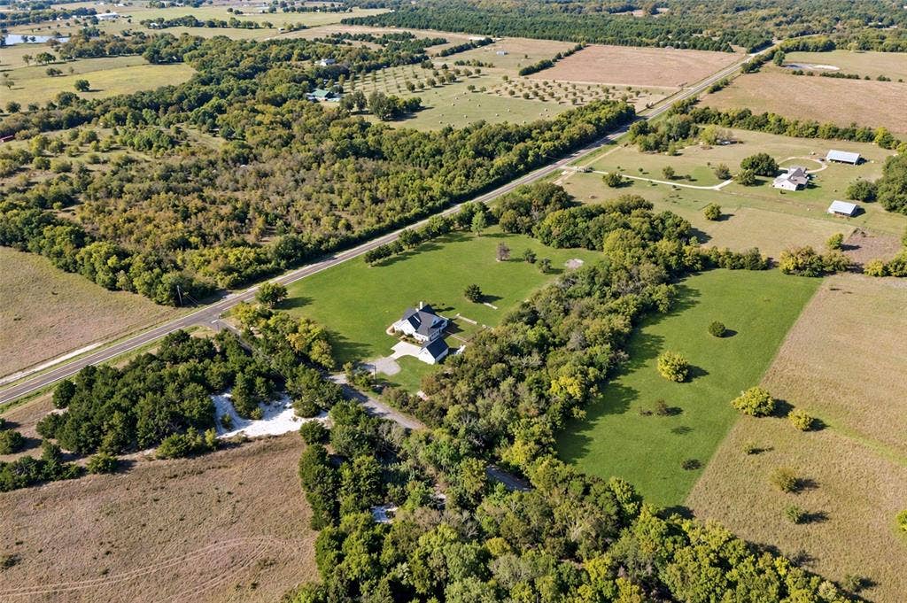 15411 County Road 482, Van Alstyne, TX 75495 15411 County Road 482, Van Alstyne, TX 75495