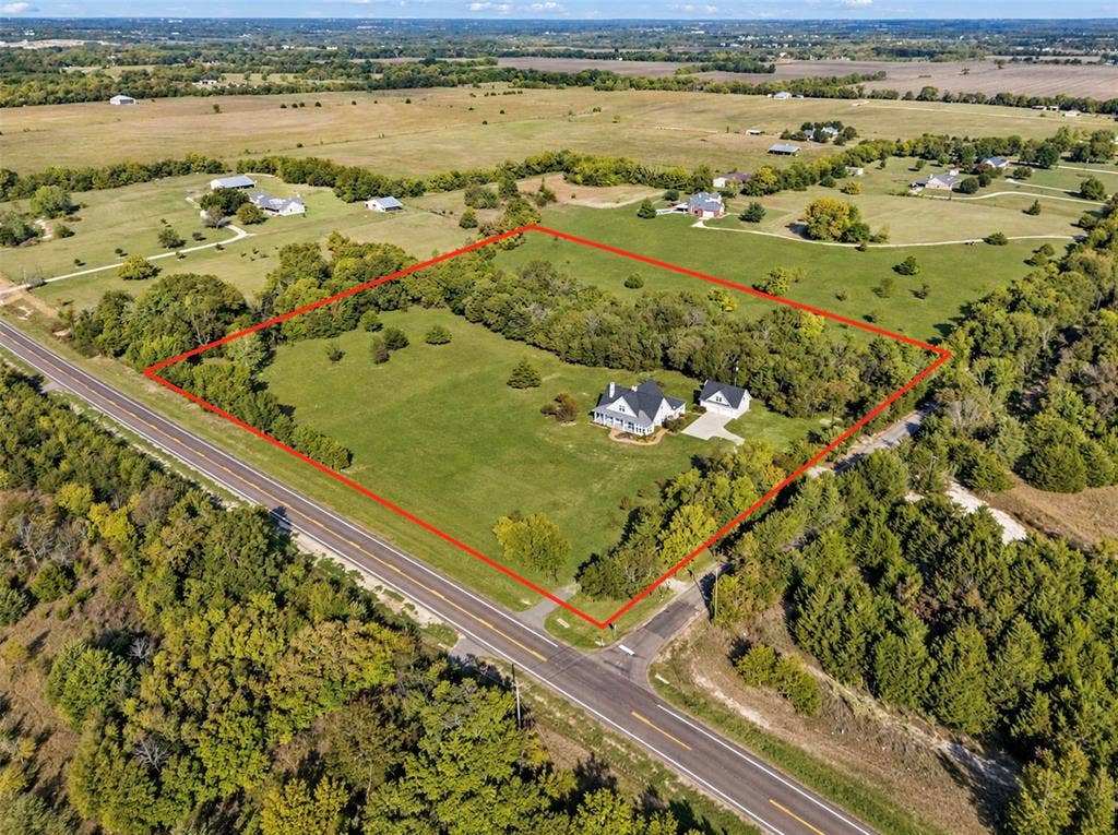 15411 County Road 482, Van Alstyne, TX 75495 15411 County Road 482, Van Alstyne, TX 75495