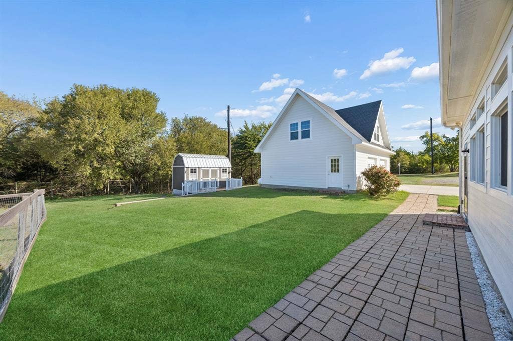 15411 County Road 482, Van Alstyne, TX 75495 15411 County Road 482, Van Alstyne, TX 75495