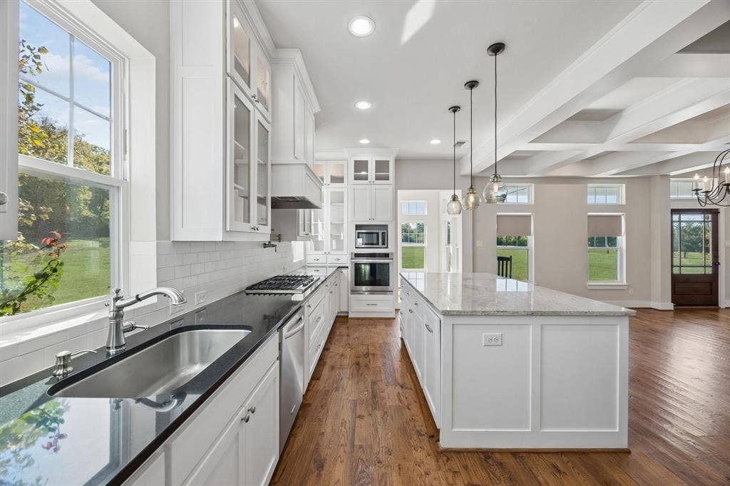15411 County Road 482, Van Alstyne, TX 75495 15411 County Road 482, Van Alstyne, TX 75495