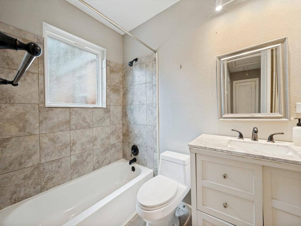 1718 Pat Drive, Dallas, TX 75228