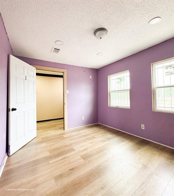 2915 S Lancaster Road, Dallas, TX 75216 2915 S Lancaster Road, Dallas, TX 75216